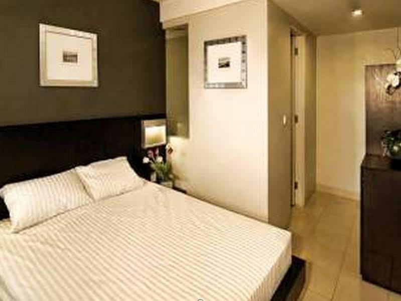 LeGreen Suite Tondano Jakarta Buitenkant foto