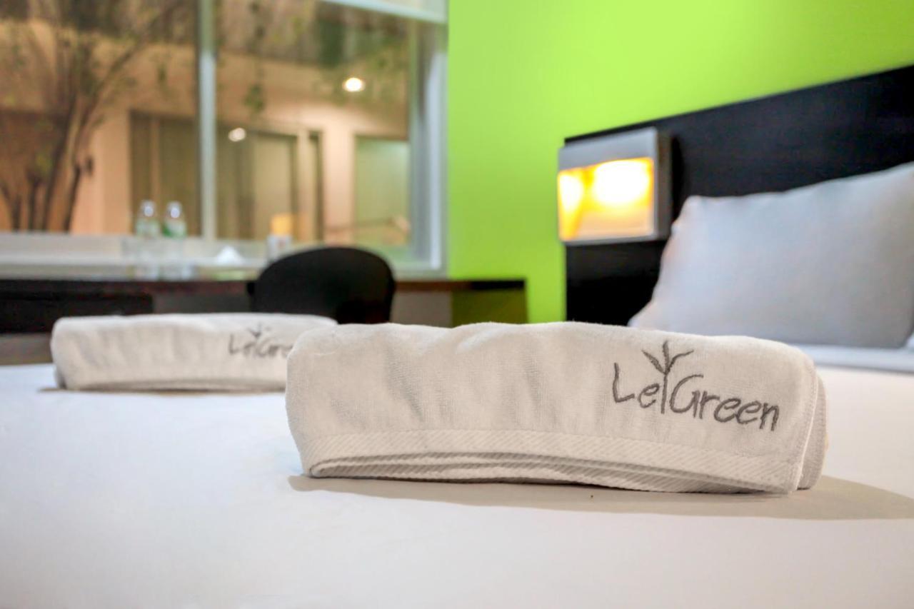 LeGreen Suite Tondano Jakarta Buitenkant foto